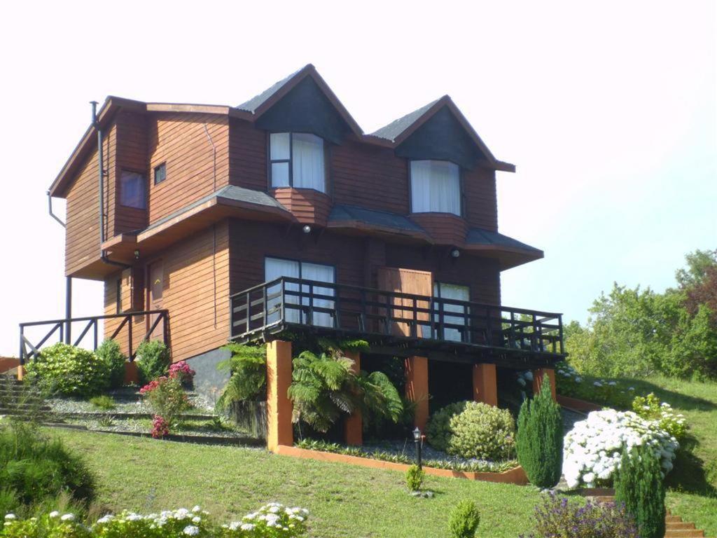 Boomerang Inn Pucon Exterior photo