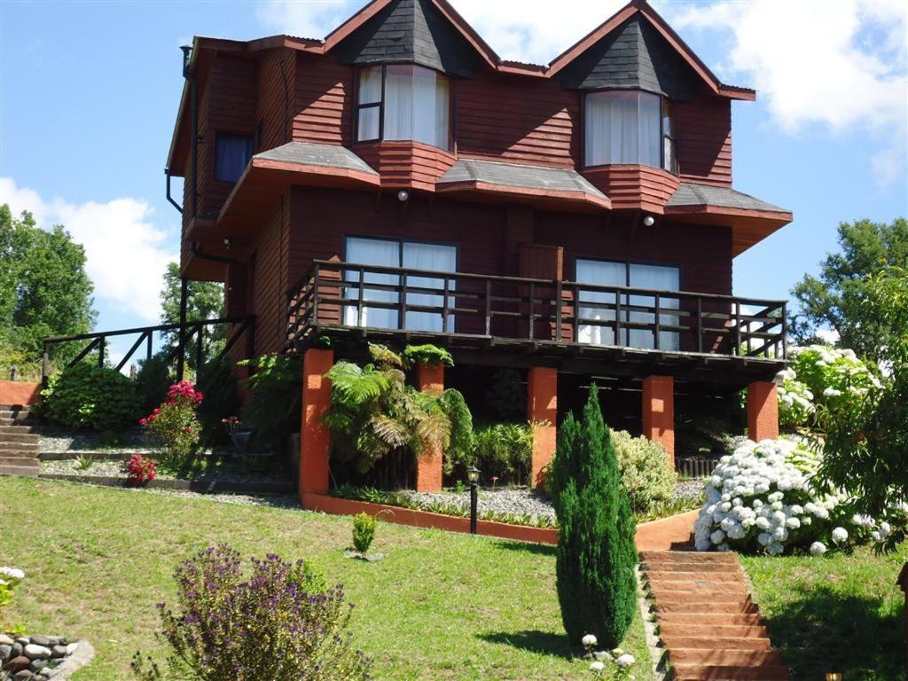 Boomerang Inn Pucon Exterior photo